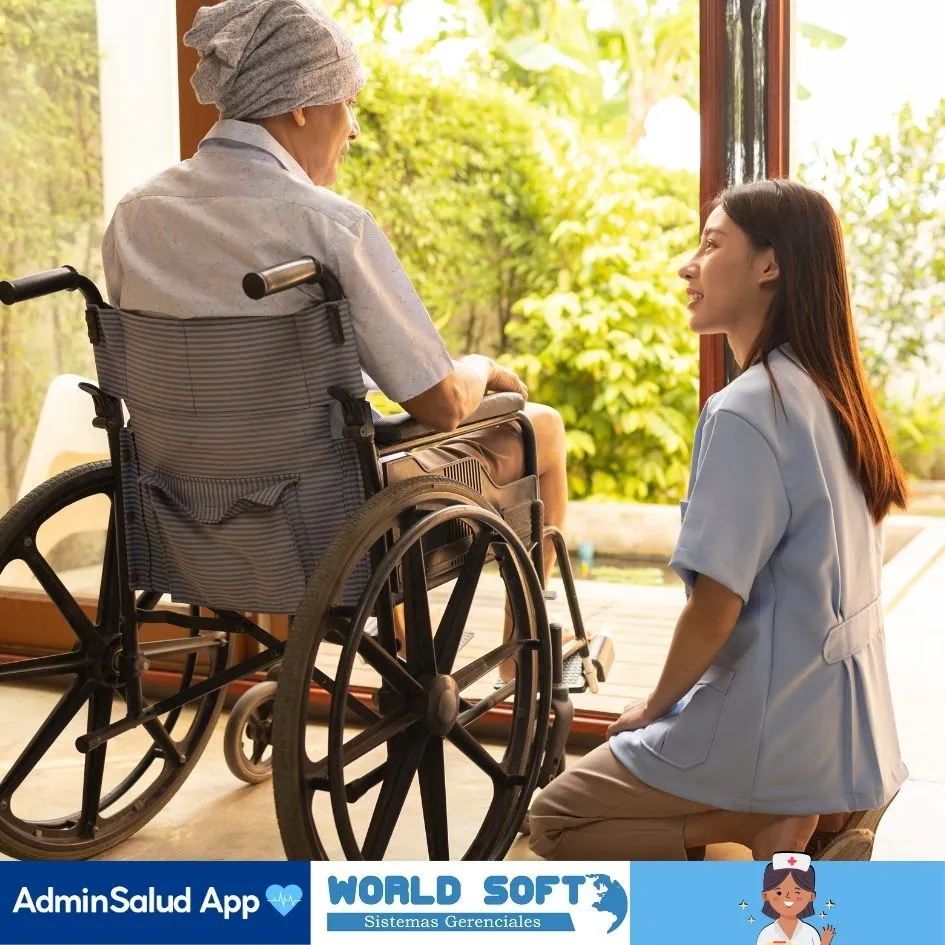 enfermera cuida paciente geriátrico en silla de ruedas