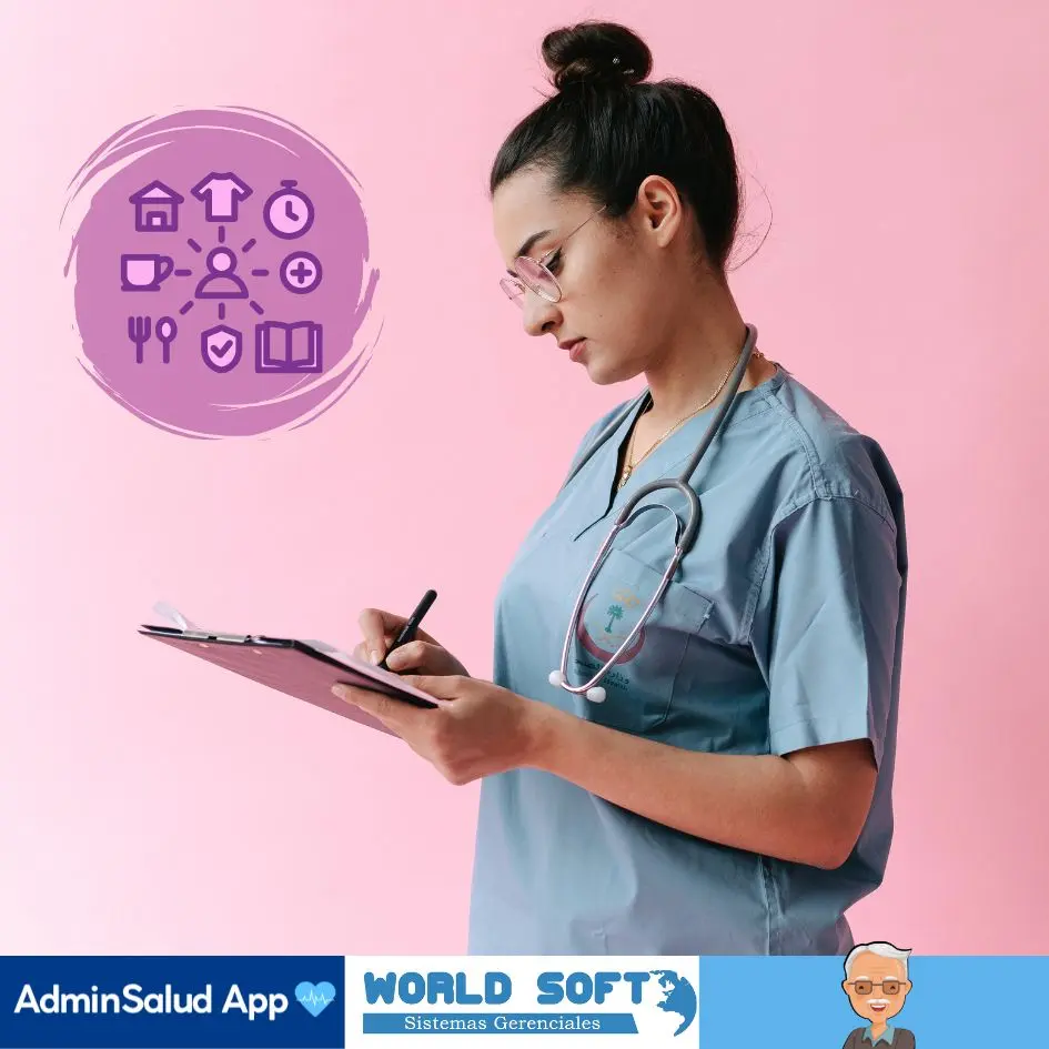 jefe de enfermeras realiza registros para el cuidado geriátrico